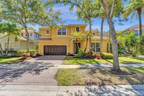 4470 E Seneca Ave, Weston FL 33332