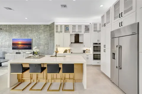 10881 Hawks Vista St, Plantation FL 33324