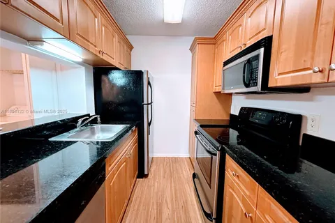 4521 W Mcnab Rd # 13, Pompano Beach FL 33069