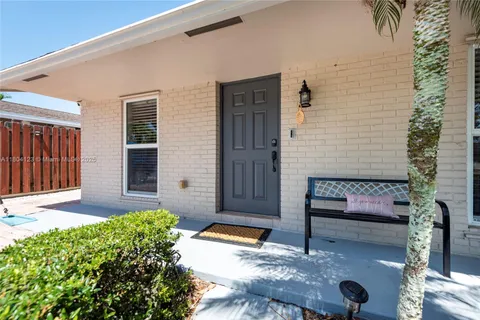 22226 SW 65th Ter, Boca Raton FL 33428