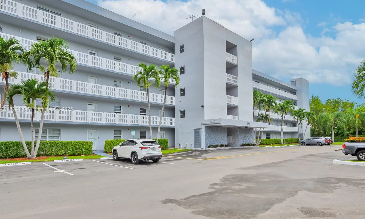 170 SE 5th Ave # 505, Dania Beach FL 33004