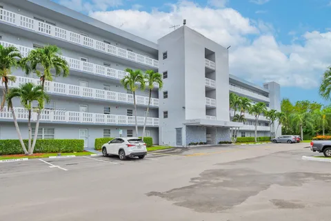 170 SE 5th Ave # 505, Dania Beach FL 33004