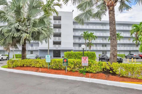 170 SE 5th Ave # 505, Dania Beach FL 33004
