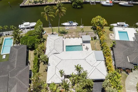 6400 Caballero Blvd, Coral Gables FL 33146