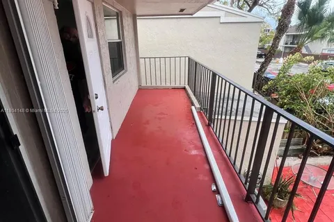 15655 SW 82nd Cir Ln # 6, Miami FL 33193