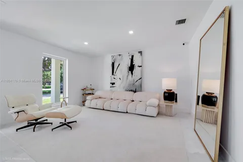 7843 SW 166th St, Palmetto Bay FL 33157