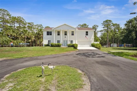 25401 SW 86th St, Indian Town FL 34956