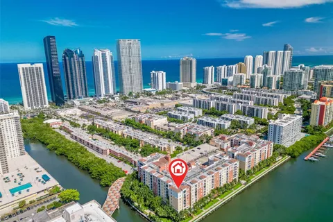 17150 N Bay Rd # 2913, Sunny Isles Beach FL 33160