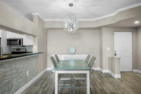 17150 N Bay Rd # 2913, Sunny Isles Beach FL 33160