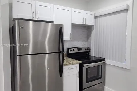 2610 Grant St # 2, Hollywood FL 33020