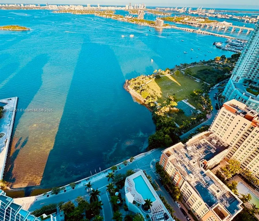 2020 N Bayshore Dr # 3706, Miami FL 33137