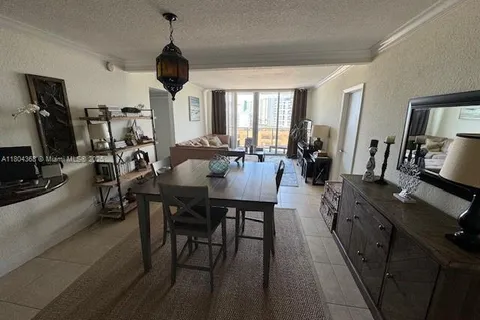 401 69th St # 712, Miami Beach FL 33141