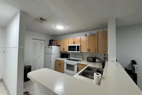 11241 W Atlantic Blvd # 106, Coral Springs FL 33071