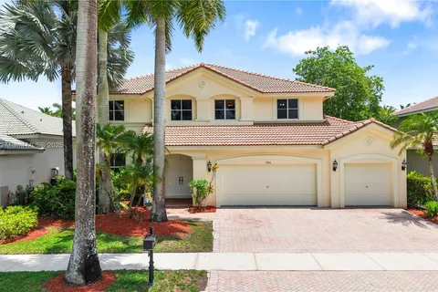 1906 Timberline Rd, Weston FL 33327