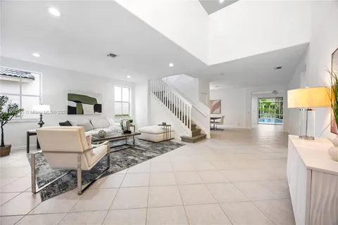 1906 Timberline Rd, Weston FL 33327
