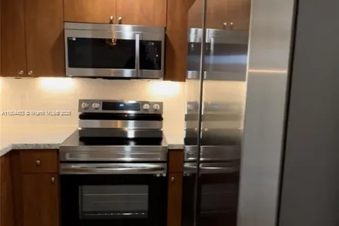 6360 NW 114th Ave # 233, Doral FL 33178