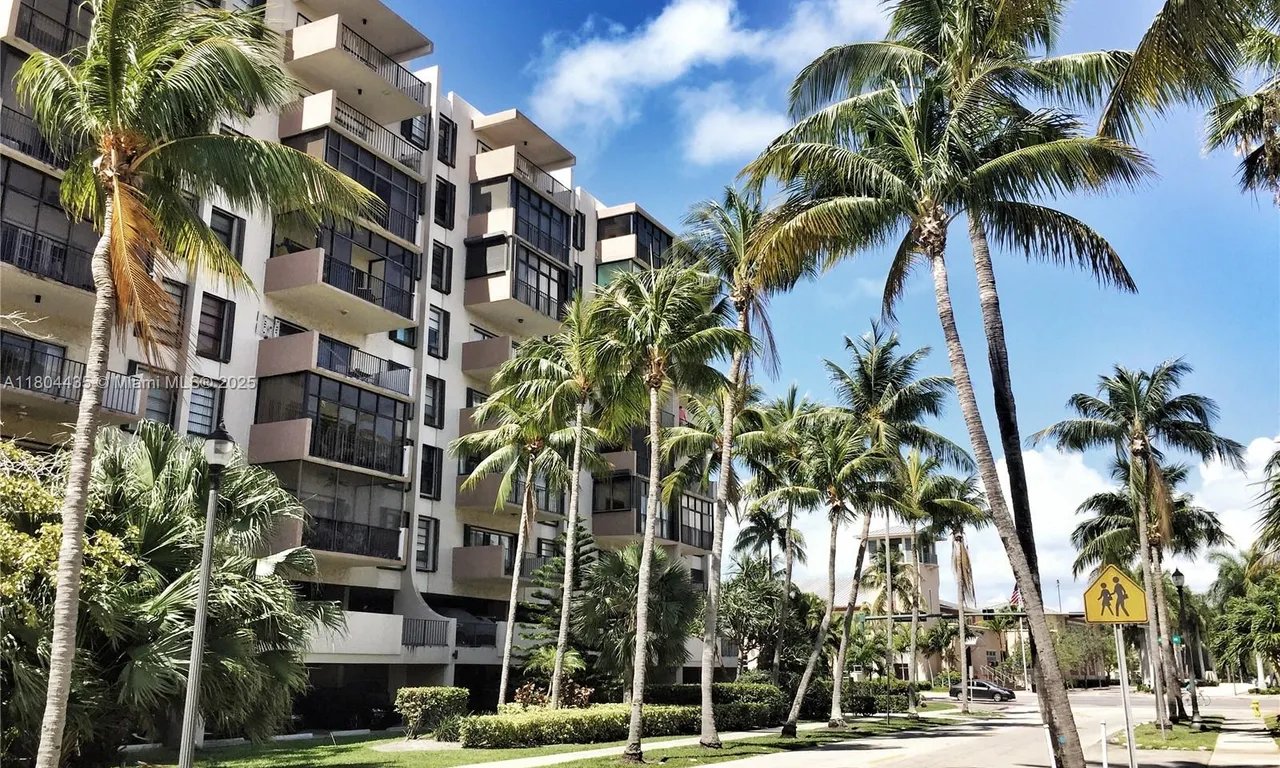 575 Crandon Blvd # 808, Key Biscayne FL 33149