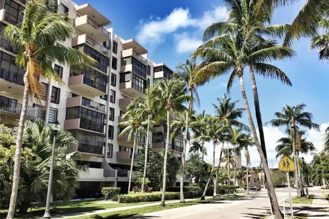 575 Crandon Blvd # 808, Key Biscayne FL 33149