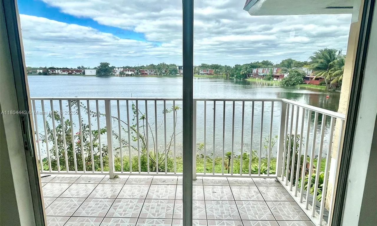 310 NW 107th Ave # 208, Miami FL 33172