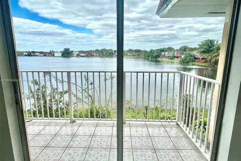 310 NW 107th Ave # 208, Miami FL 33172