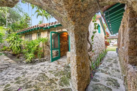 1301 Milan Ave # 2, Coral Gables FL 33134