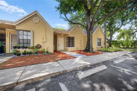 3639 NW 83rd Ln, Sunrise FL 33351