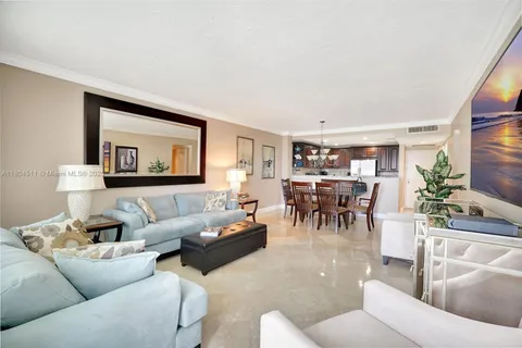 3725 S Ocean Dr # 1014, Hollywood FL 33019