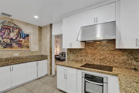 14655 NW River Dr, Miami FL 33167
