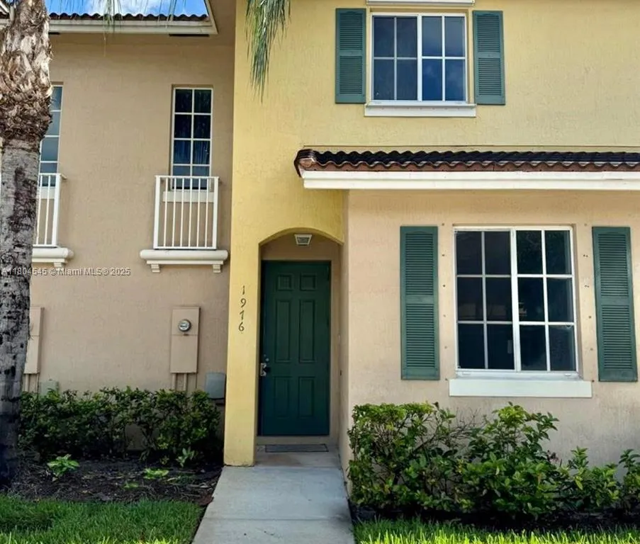 1976 SW 60th Ter # 1976, North Lauderdale FL 33068