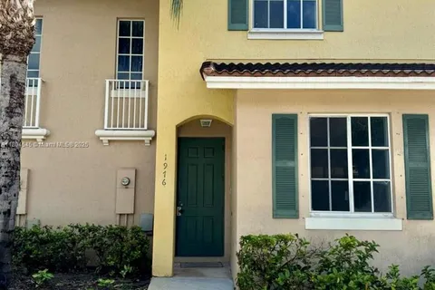 1976 SW 60th Ter # 1976, North Lauderdale FL 33068