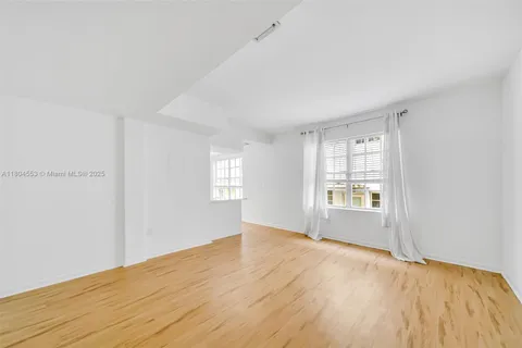 1051 Meridian Ave # 1D, Miami Beach FL 33139