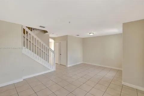 8199 W 36th Ave # 5, Hialeah FL 33018