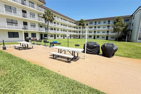 500 NE 2nd Street # 405, Dania Beach FL 33004