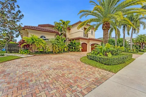 10291 Sweet Bay St, Plantation FL 33324