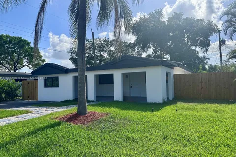 2421 N 56th Ter, Hollywood FL 33021