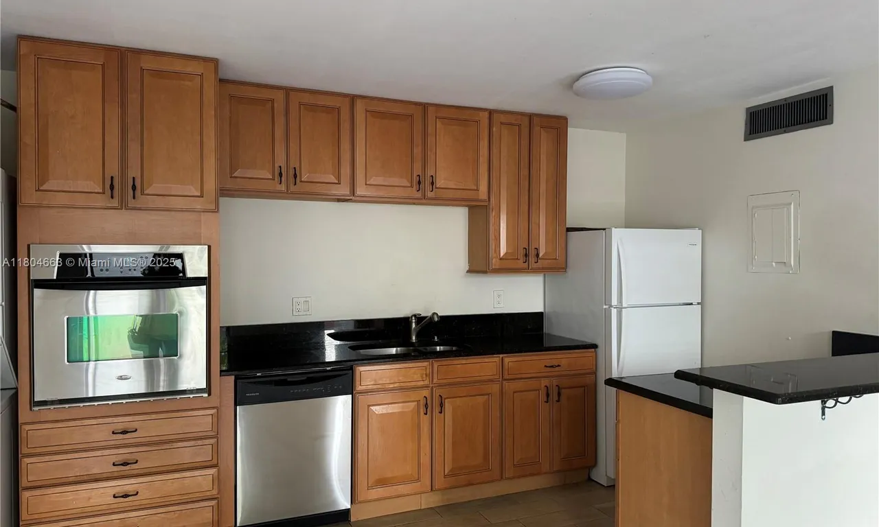 637 Executive Center Dr # N103, West Palm Beach FL 33401