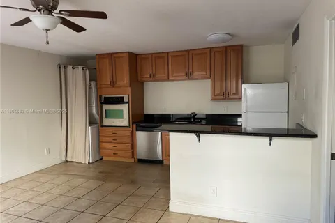 637 Executive Center Dr # N103, West Palm Beach FL 33401