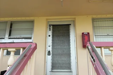 91 Waltham D # 91, West Palm Beach FL 33417