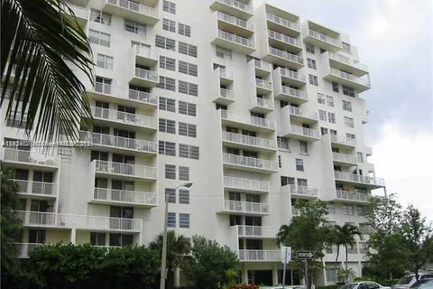 150 SE 25 RD # 14H, Miami FL 33129