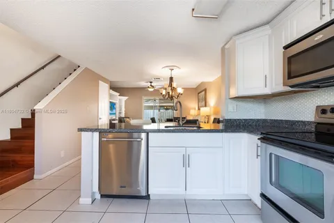 2683 NE 15th St # 2683, Pompano Beach FL 33062