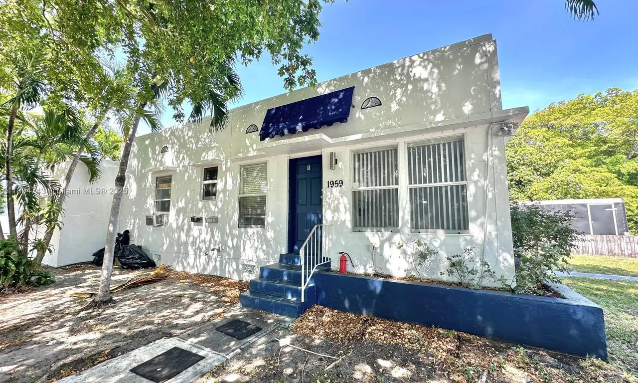 1959 Funston St # B, Hollywood FL 33020