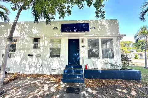 1959 Funston St # B, Hollywood FL 33020