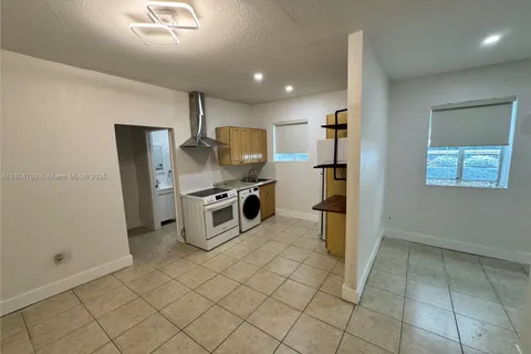 1021 NW 3rd St # 106, Miami FL 33128
