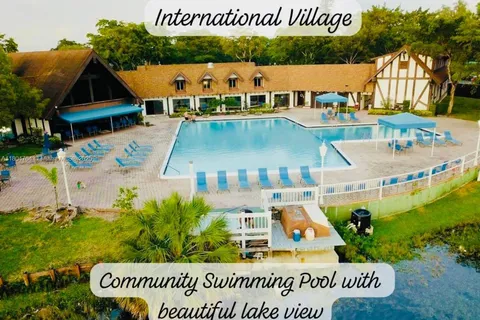 3660 Inverrary Dr # 2W, Lauderhill FL 33319