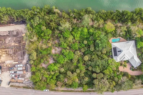 1181 BLUE HILL CREEK DR, Marco Island FL 34145