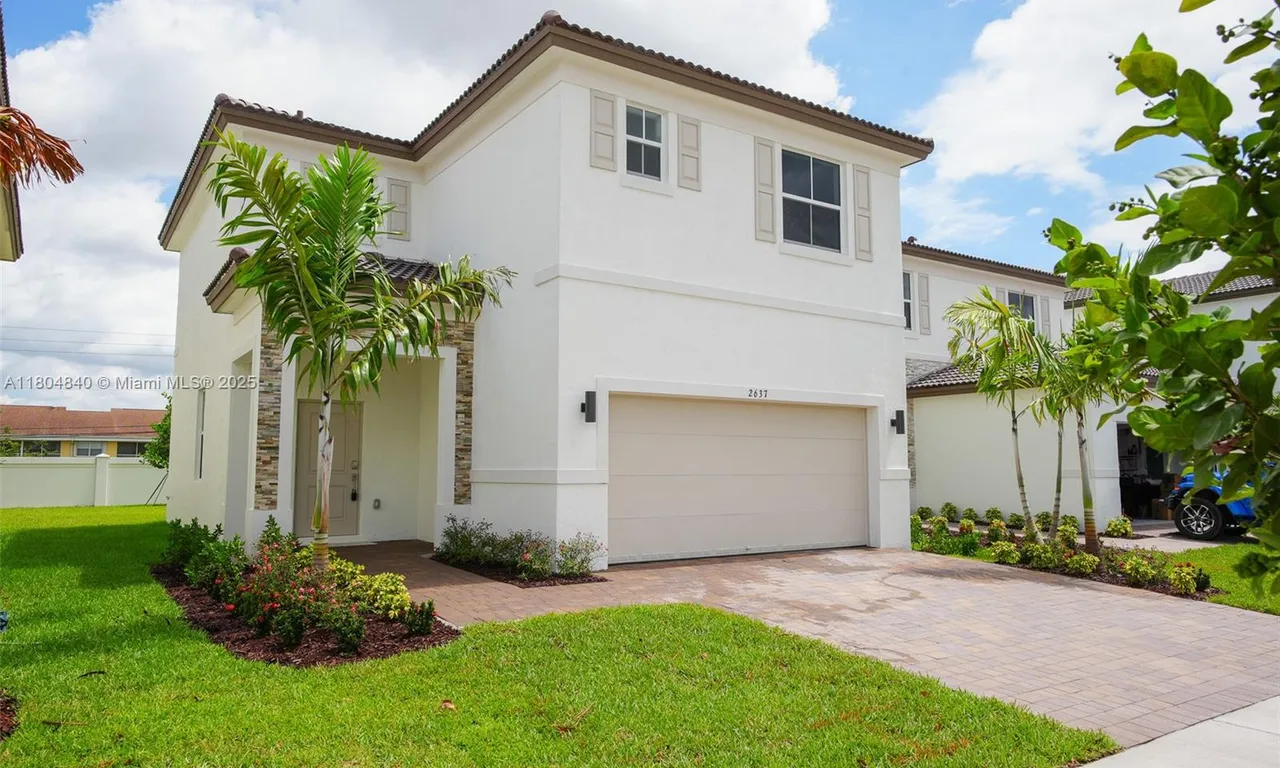2637 SE 24th Ct, Homestead FL 33035