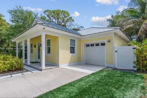 1280 SW 25th Ave, Fort Lauderdale FL 33312