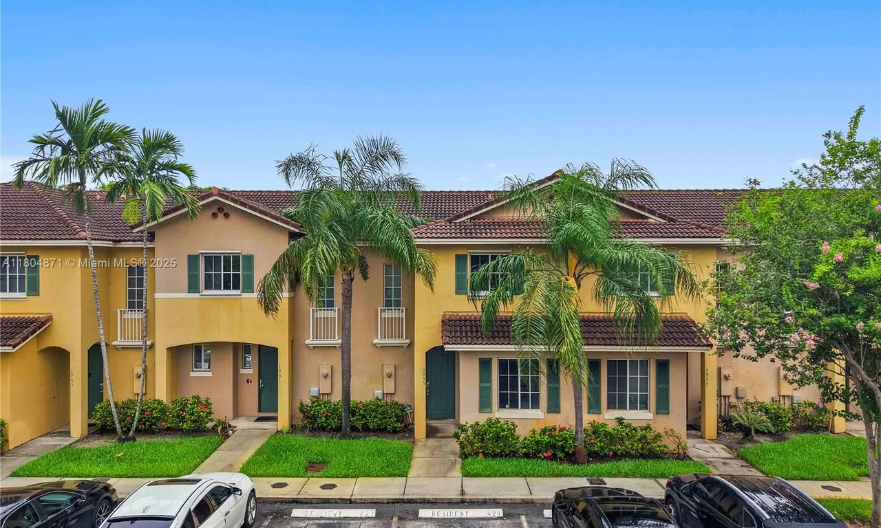 1959 SW 60th Ave, North Lauderdale FL 33068