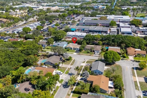 4955 NW 10th St, Coconut Creek FL 33063