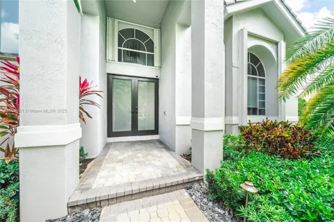 18201 NW 16th St, Pembroke Pines FL 33029